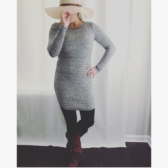 LOFT Dresses & Skirts - LOFT long sleeve sweater dress